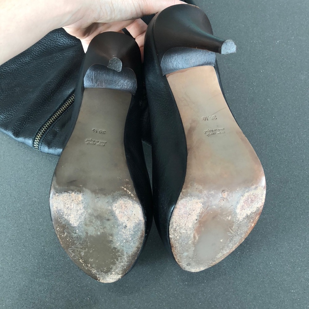 ⭐️ Delisting soon ⭐️Max Azria leather boots - Picture 5 of 7